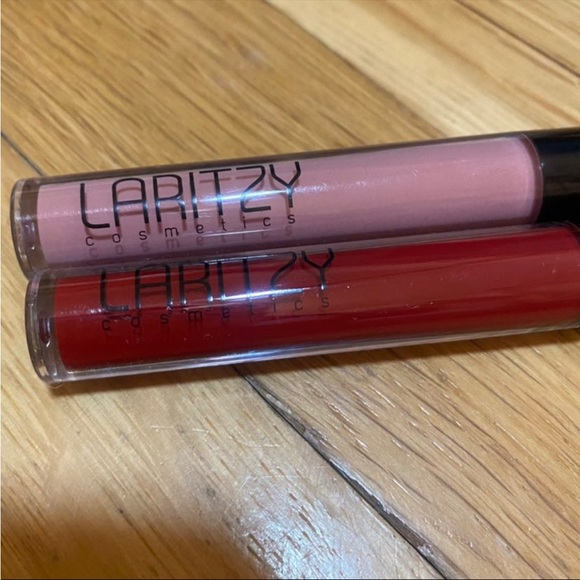 New Laritzy Lip Gloss Bundle (2) - Picture 2 of 6